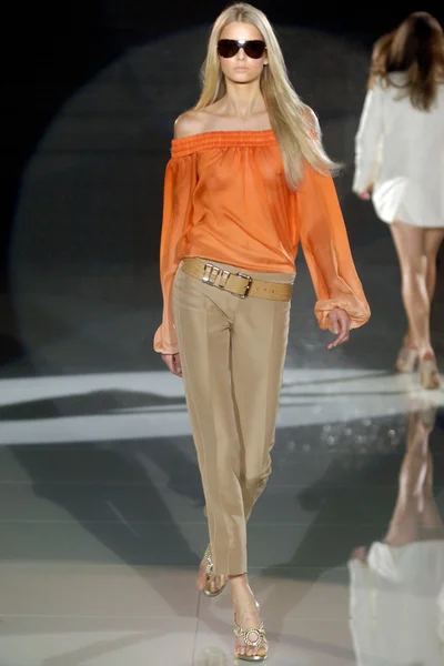 Look 24